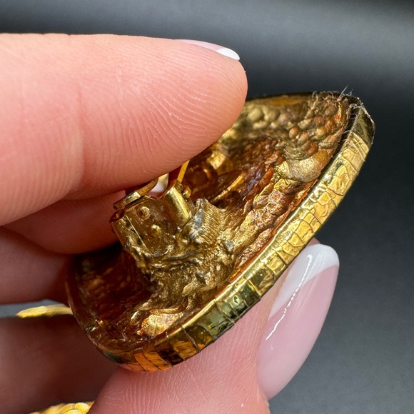 LOT 1520 24K gold plated CHANEL vintage clip on earrings green gripoix glass - Picture 3 of 17